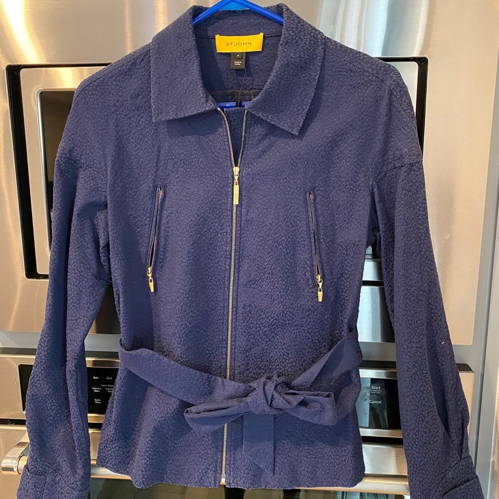 St. John yellow label light zip jacket